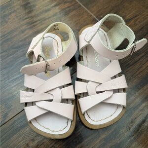 SunSan Saltwater pink sandals